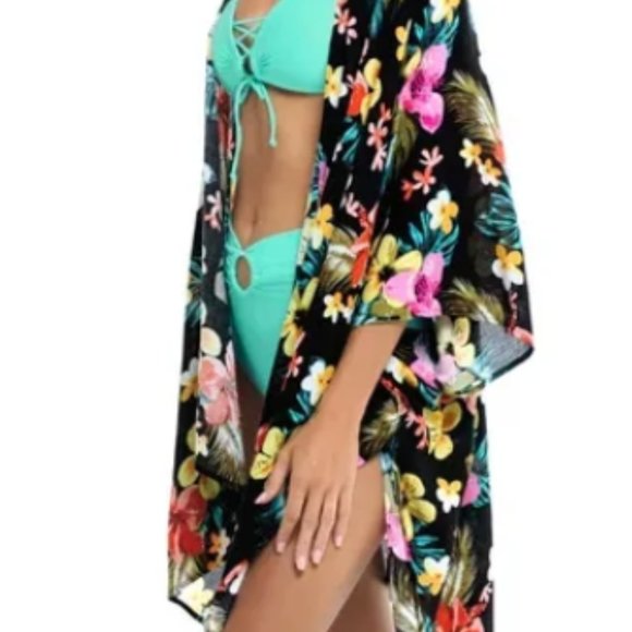 Bodyglove Aubree Kaftan Cover-Up - Picture 2 of 10